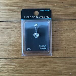 14 Gauge Cubic Zirconia Heart Pierced Nation Belly Button Ring- New